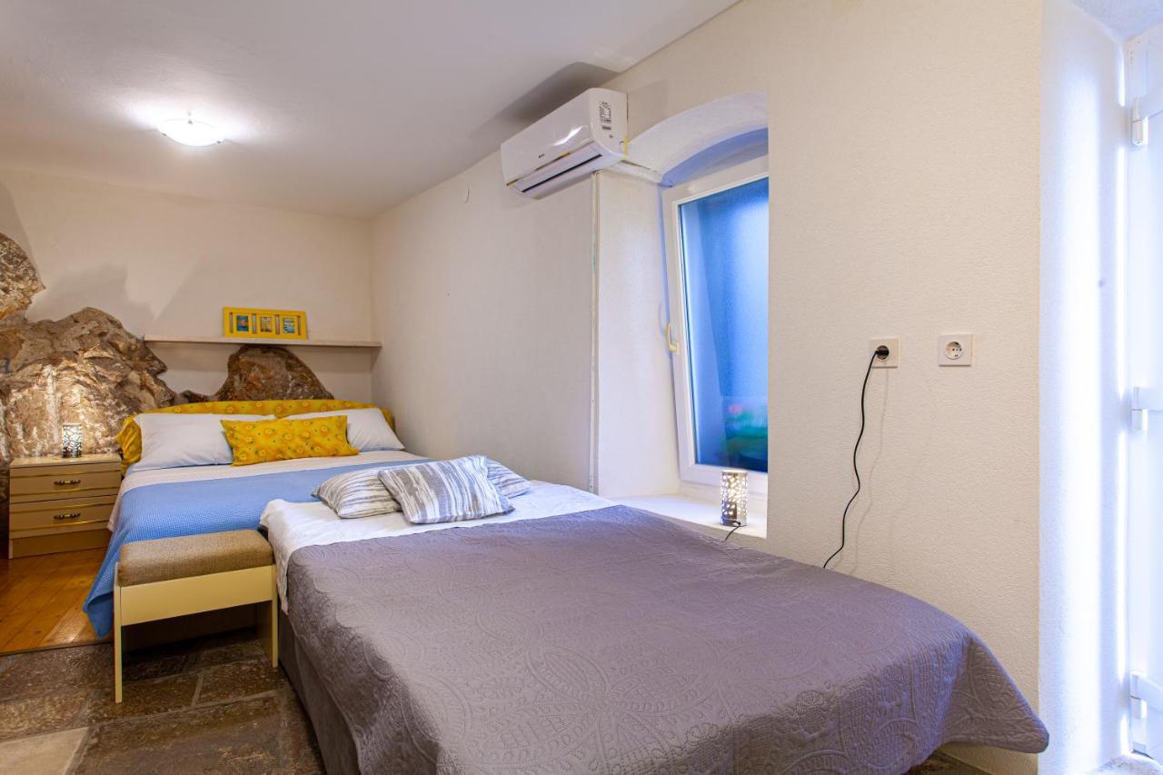 Room M Cres Buitenkant foto